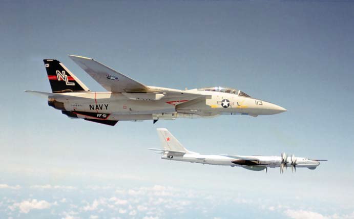 Ближайший аналог нашего МиГ-31, американский F-14 «Томкэт»